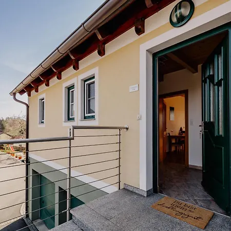 بيت للعطل Weingut Sternat Vlg. Schmalzpeter