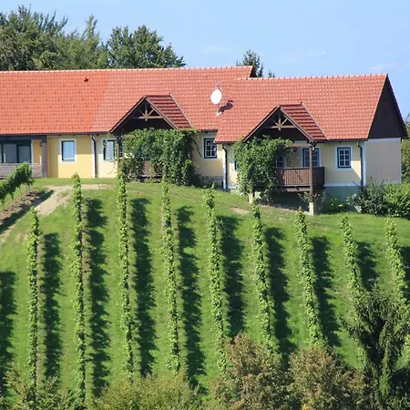 Weingut Sternat Vlg. Schmalzpeter Arnfels