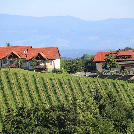 Weingut Sternat Vlg. Schmalzpeter Arnfels