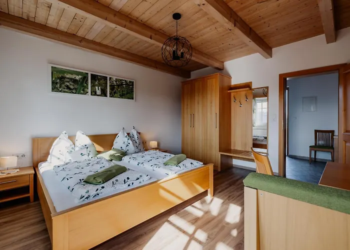 Weingut Sternat Vlg. Schmalzpeter * Arnfels